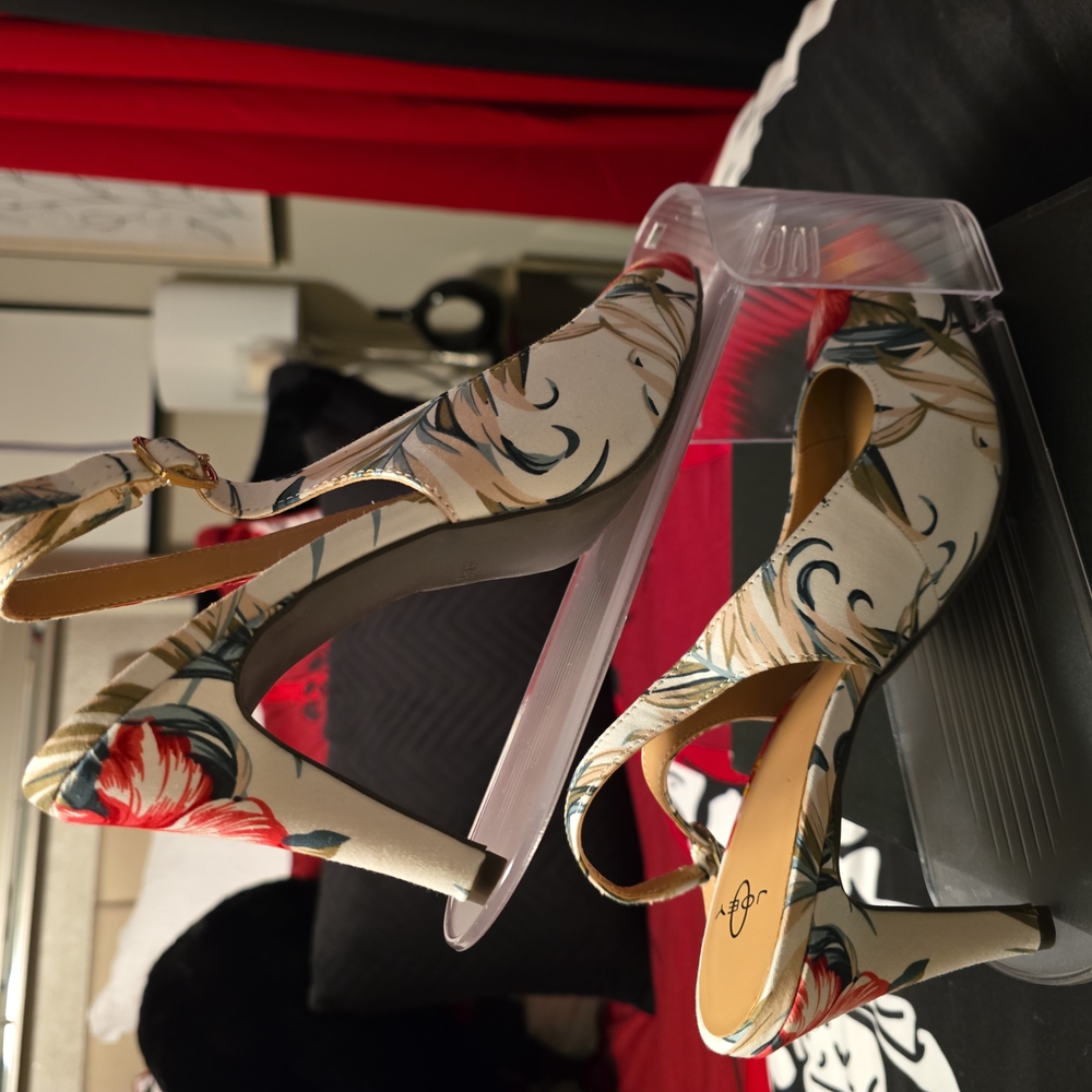 Joey O Floral Print Women's Heels